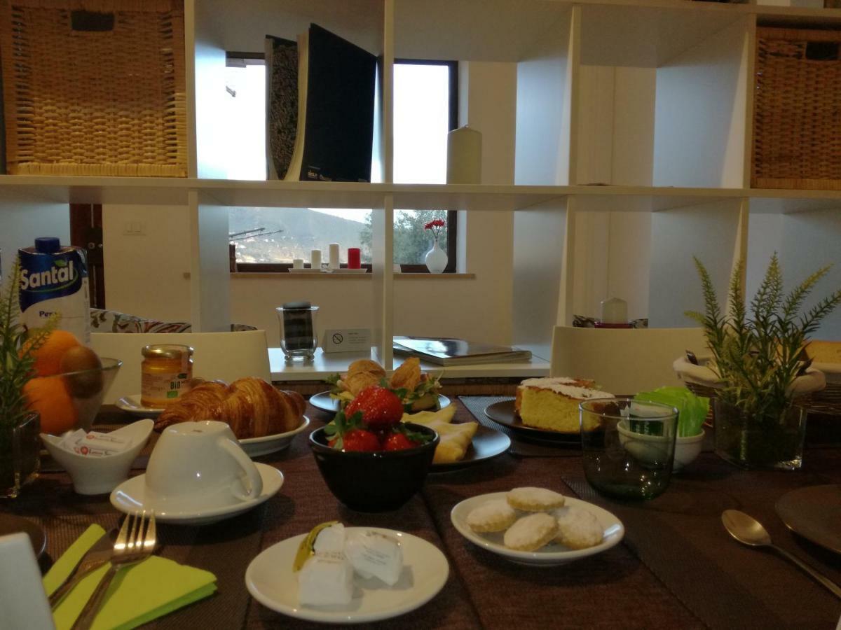 B&B La Piazzetta Палермо Екстер'єр фото